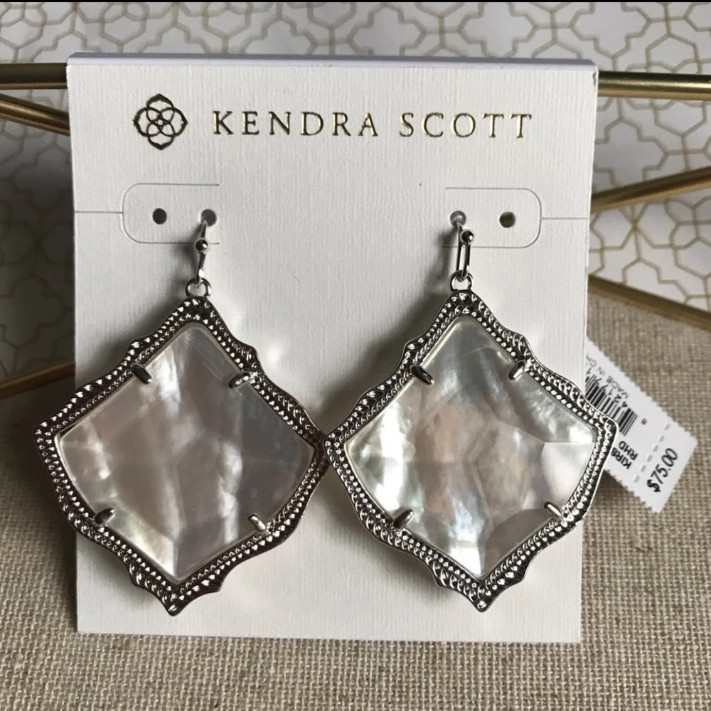 Kendra Scott Kirsten Earrings Ivory MOP